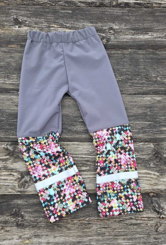 Izm.: 122 Softshell bikses pelēkas ar raimiem galiem